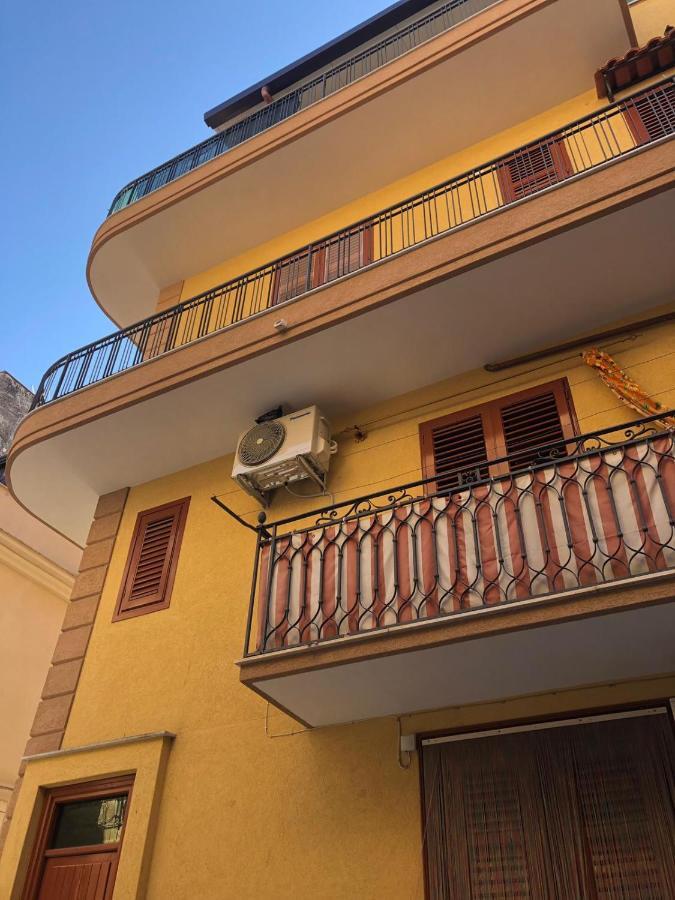 バゲリーアCasa Adrianaアパートメント エクステリア 写真